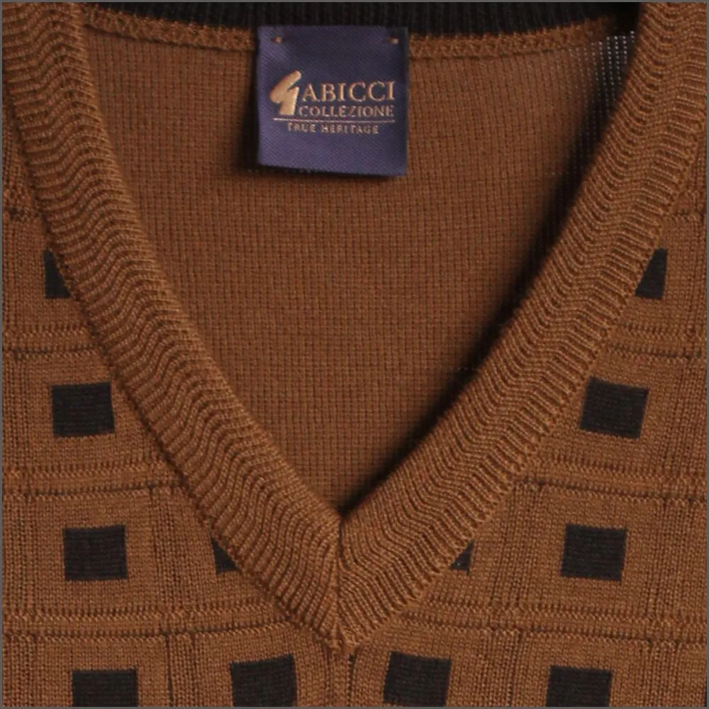 Gabicci M01 Toffee V Neck^