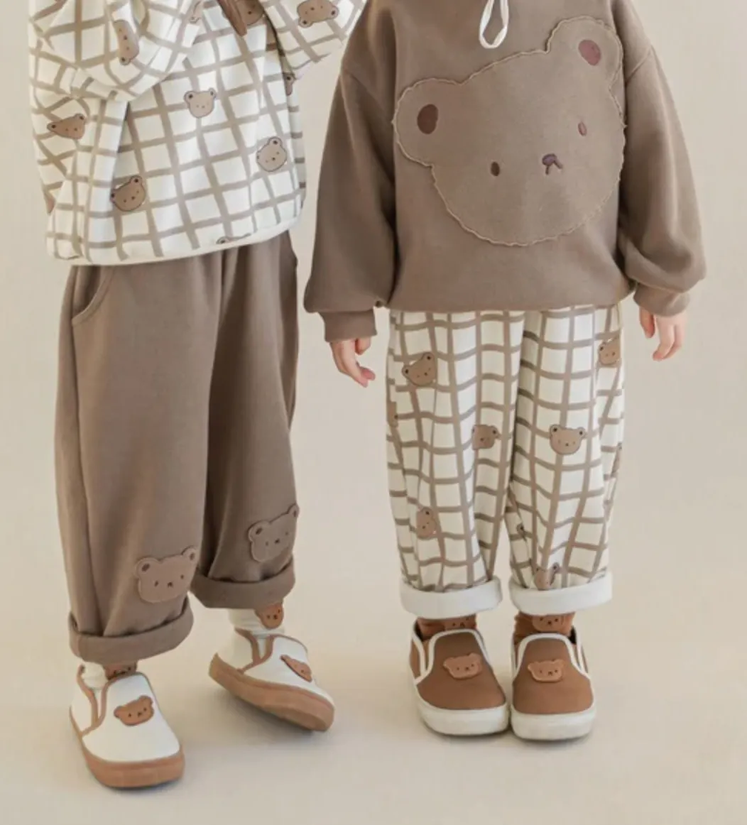 Petite Bear: Brown Pullover Sweatshirt