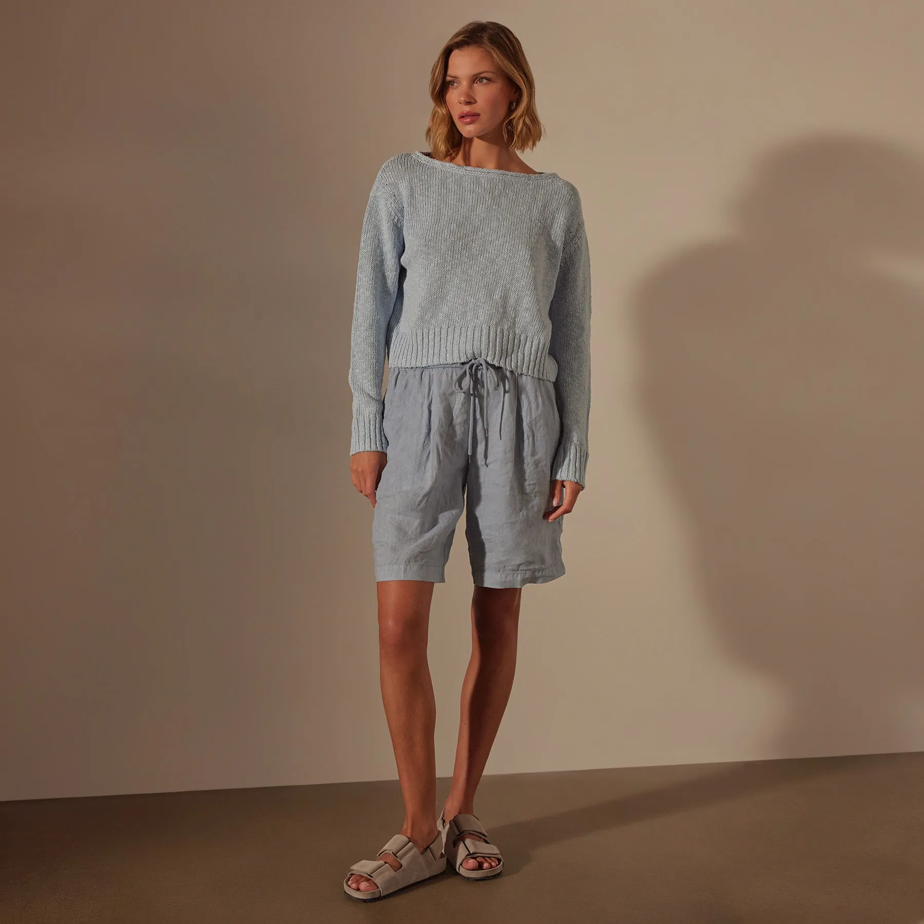 Pleated Linen Bermuda Short - Open Sky Pigment