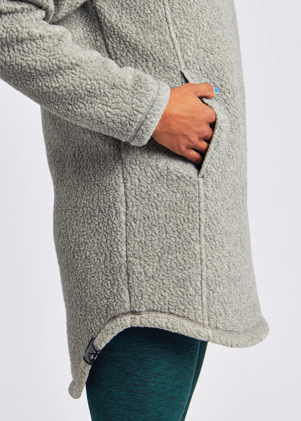 Stylish PNW Performance Race Day Pullover