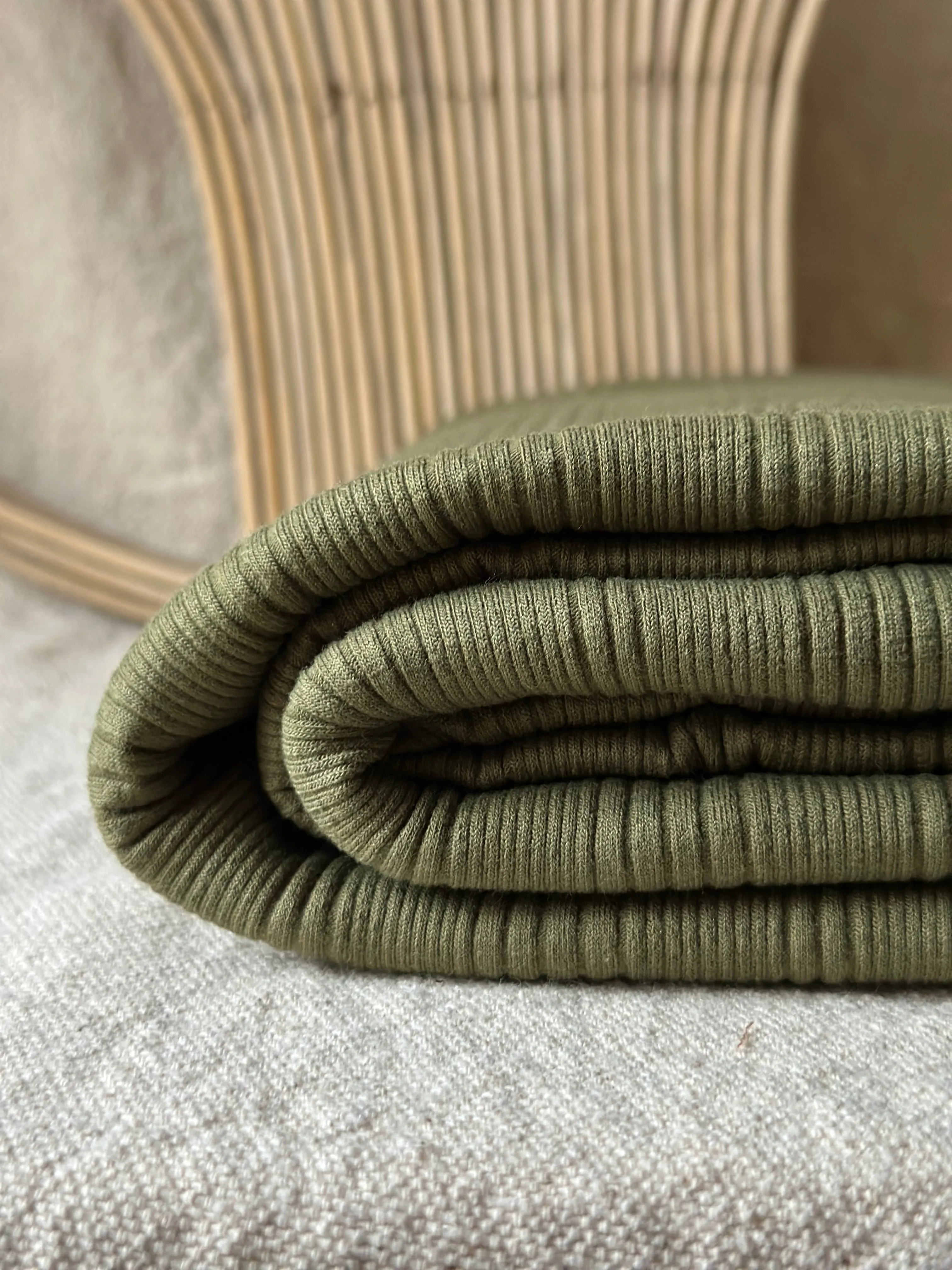 Variegated rib knit