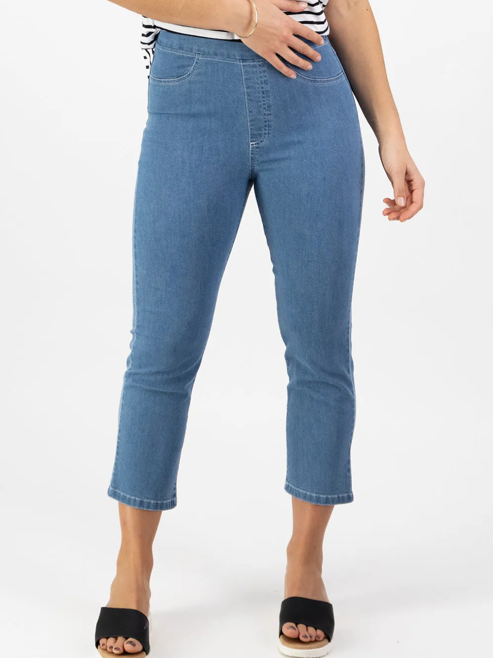 VASSALLI SLIM LEG 7/8 PULL ON JEAN